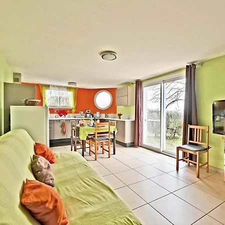 Douceur Di'vignes - Appt Avec Piscine Апартаменты *